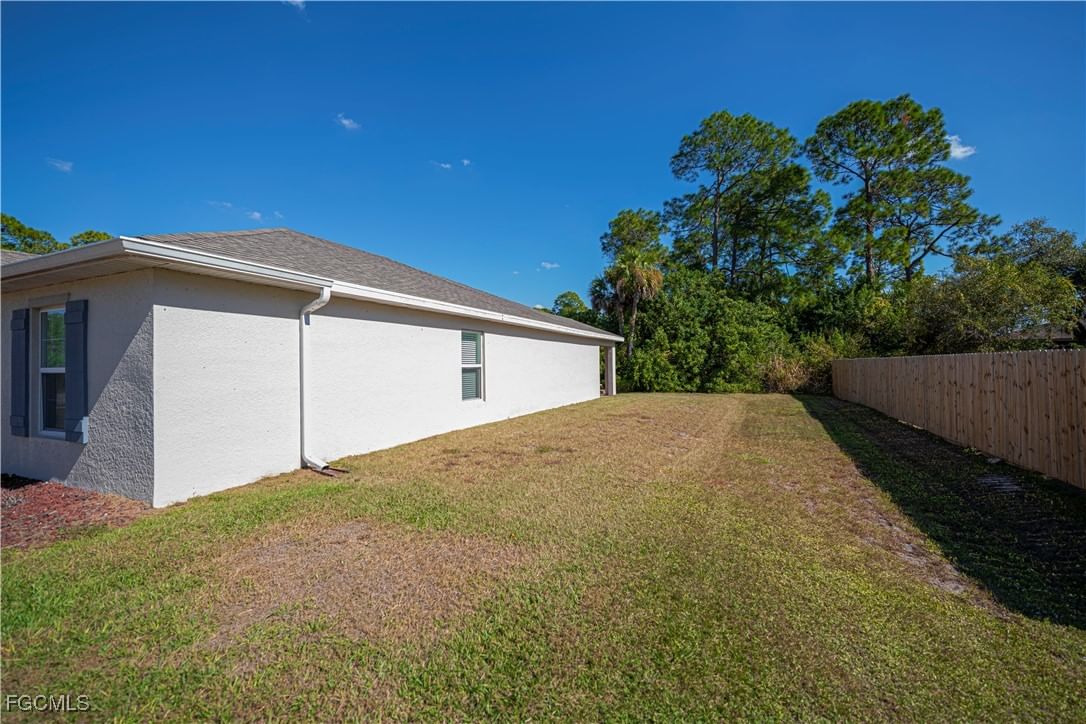 6058 S Moss Circle, Labelle, FL 33935 photo 3