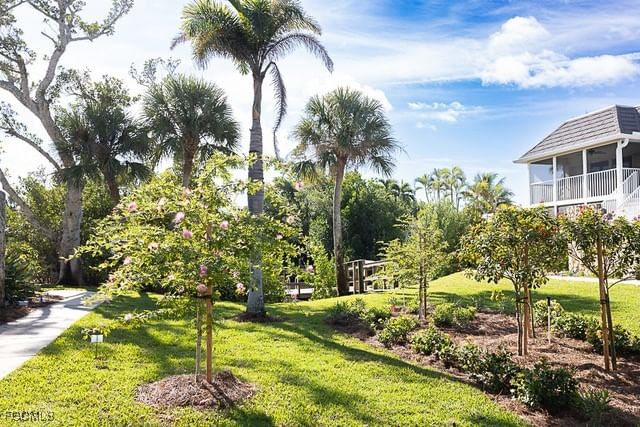 601 Periwinkle Way #D5, Sanibel, FL 33957 photo 3