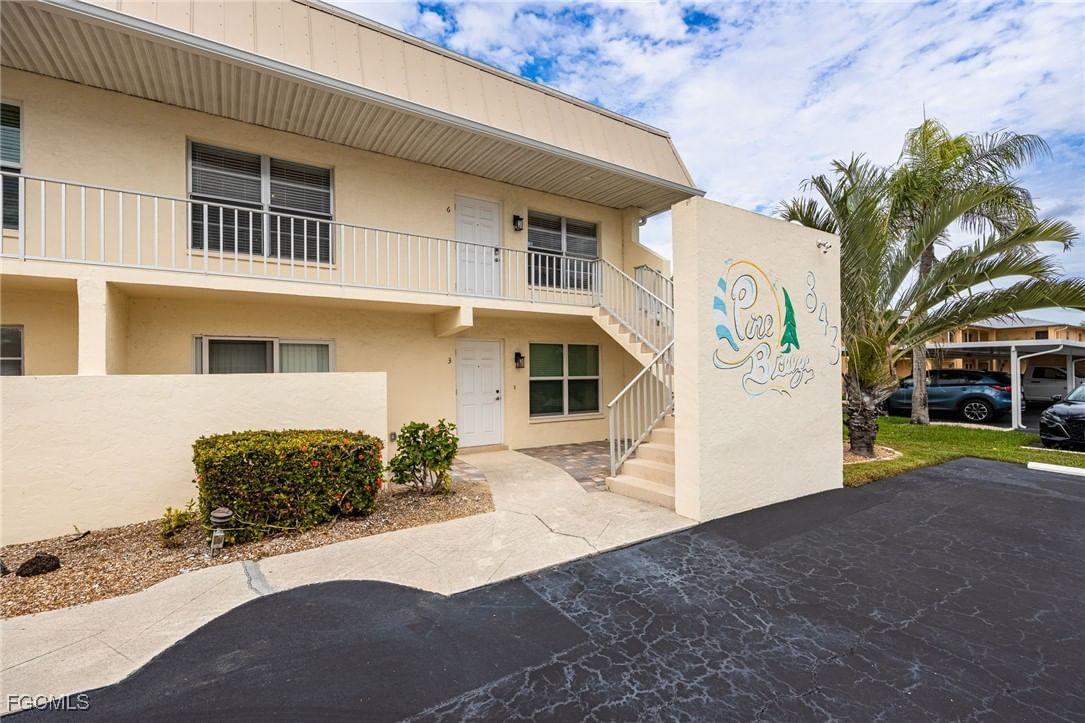 843 SE 46th Lane #6, Cape Coral, FL 33904 photo 3