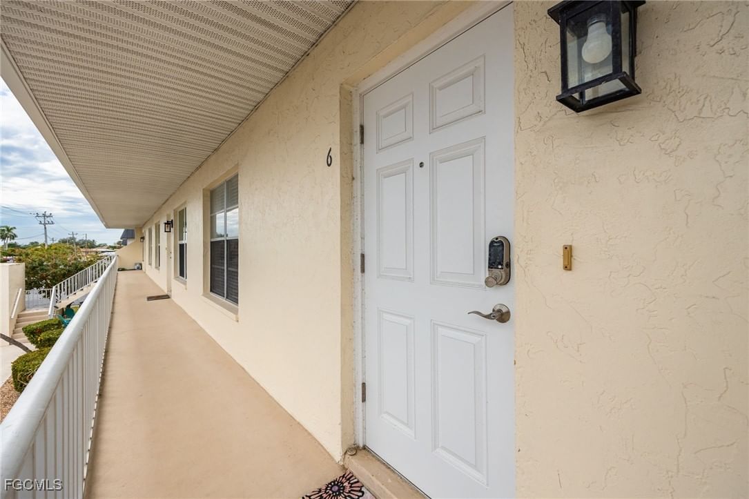 843 SE 46th Lane #6, Cape Coral, FL 33904 photo 5
