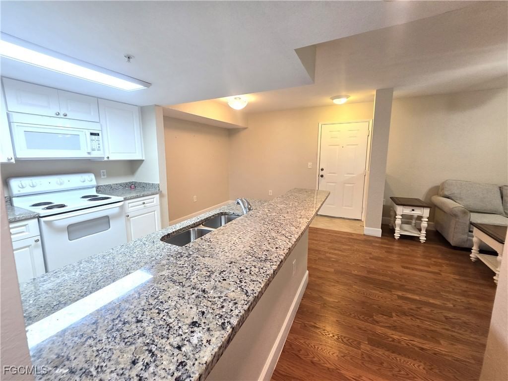 4122 Residence Drive #108, Fort Myers, FL 33901 photo 3