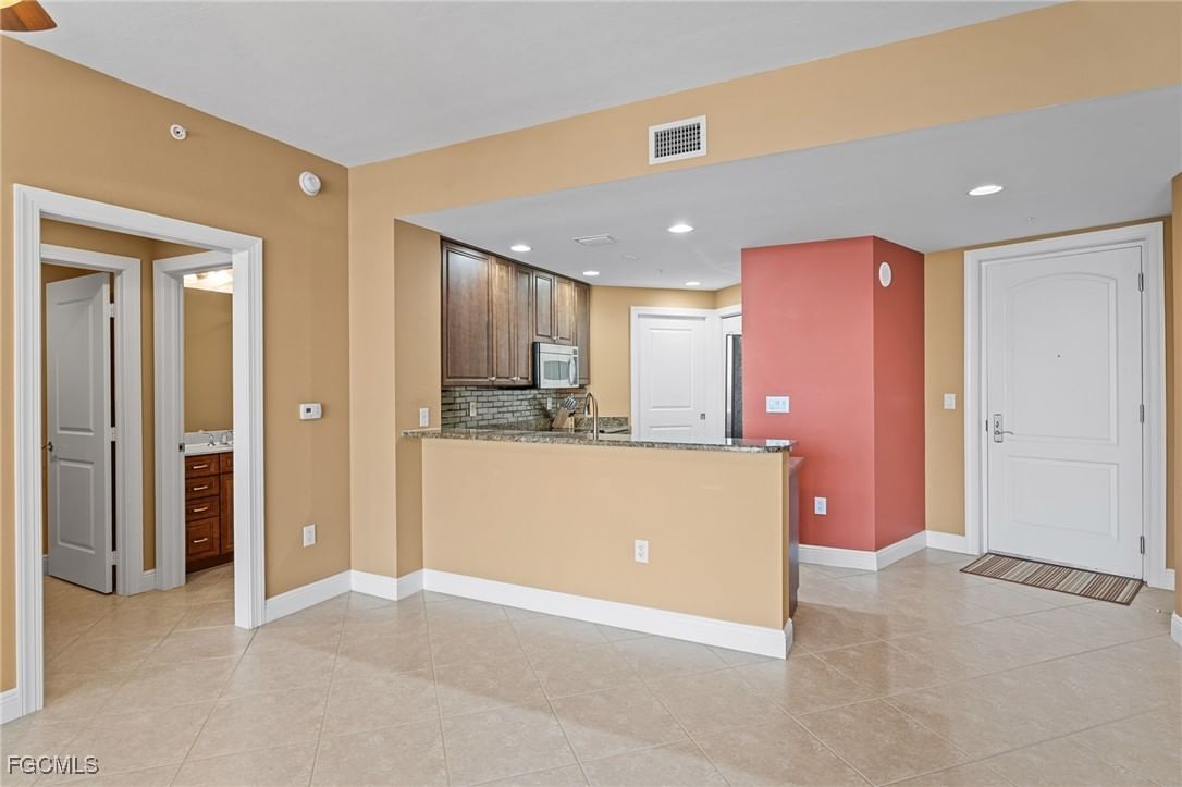 5793 Cape Harbour Drive #615, Cape Coral, FL 33914 photo 4