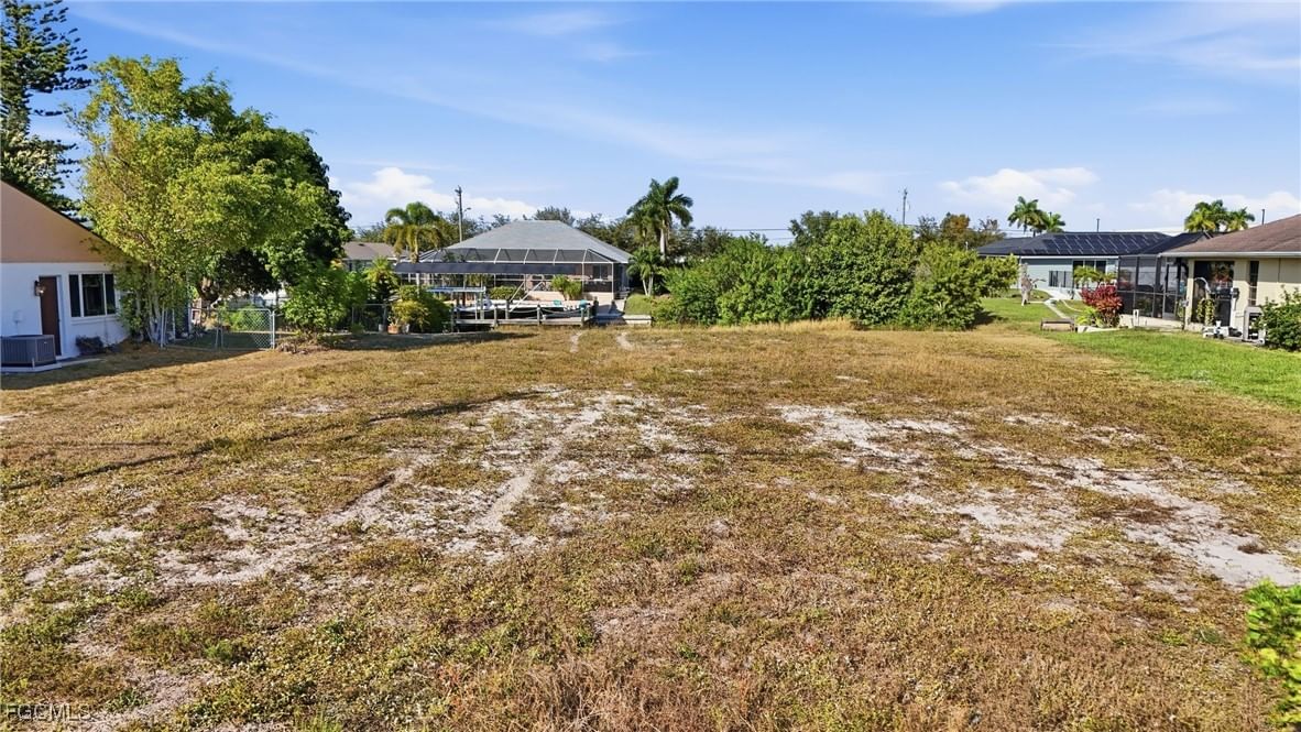829 SW 40th Terrace, Cape Coral, FL 33914 photo 4
