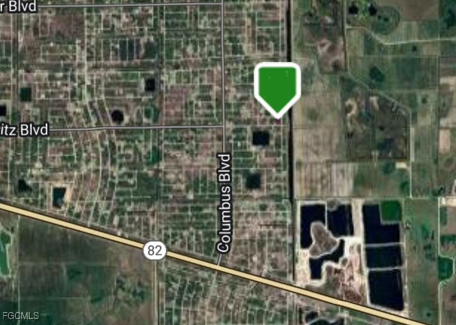 1252 Ecclesia Street E, Lehigh Acres, FL 33974 photo 3