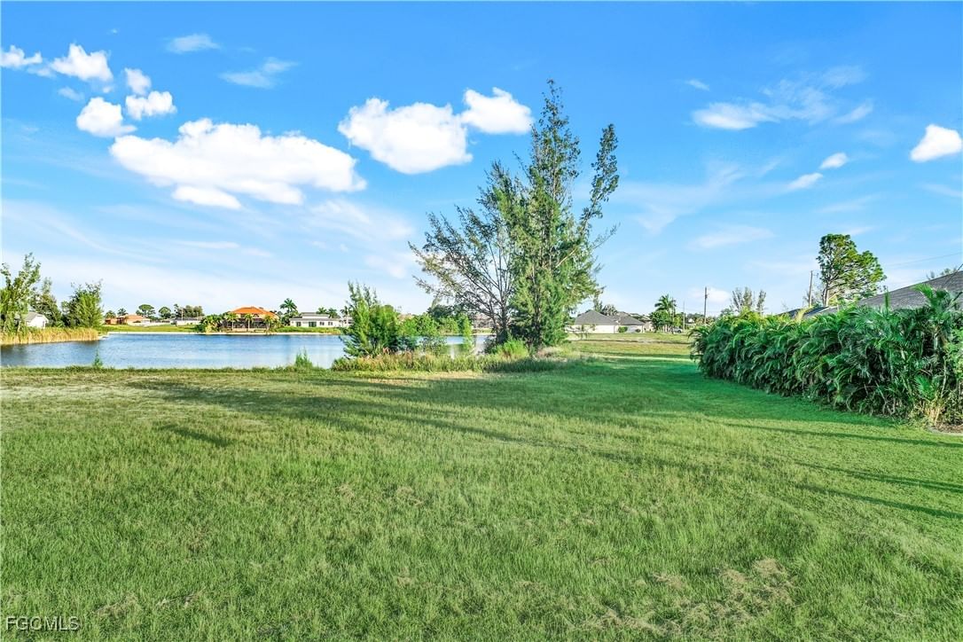 1305 NW 20th Court, Cape Coral, FL 33993 photo 3