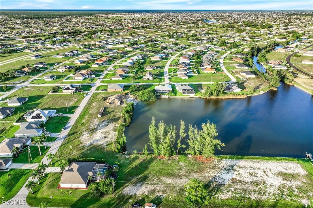 1305 NW 20th Court, Cape Coral, FL 33993 photo 5