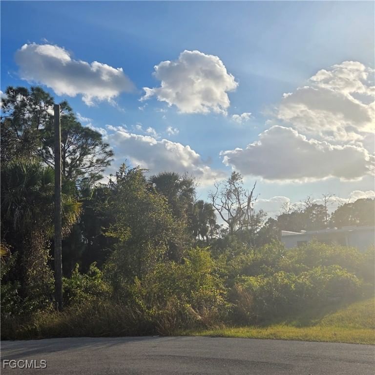 623 Lionel Court, Lehigh Acres, FL 33972 photo 4