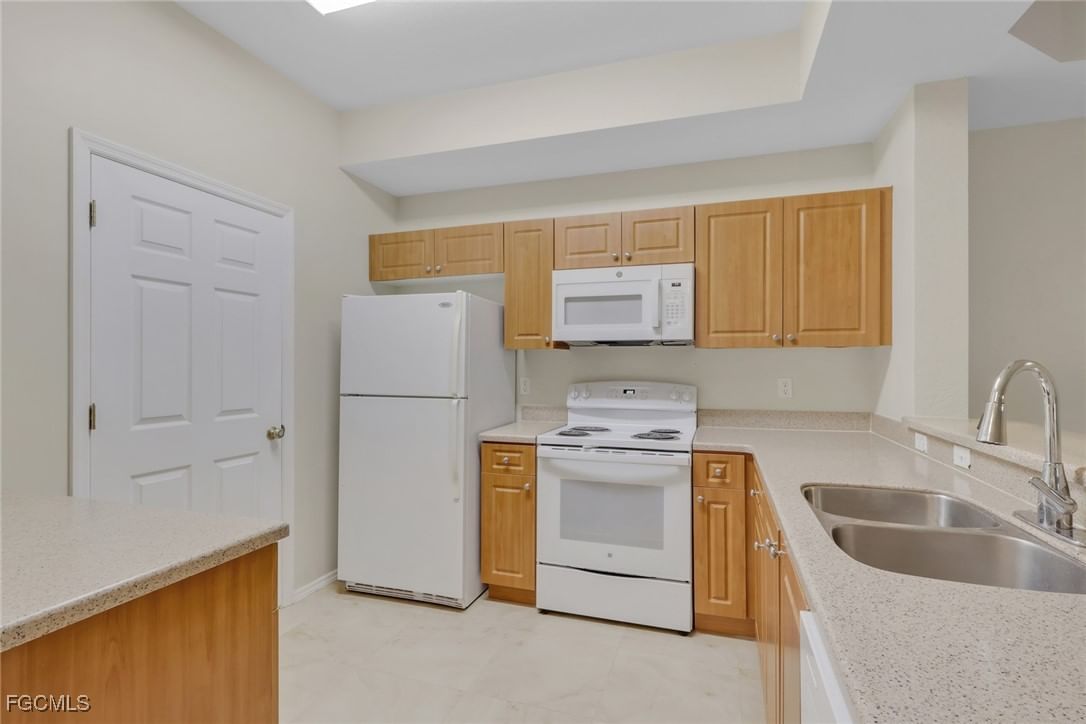 9025 Colby Drive #2111, Fort Myers, FL 33919 photo 3