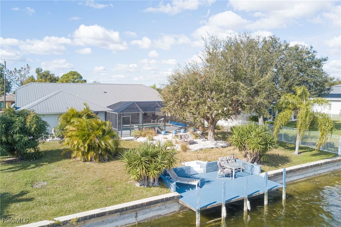 2121 SE 5th Court, Cape Coral, FL 33990 photo 4