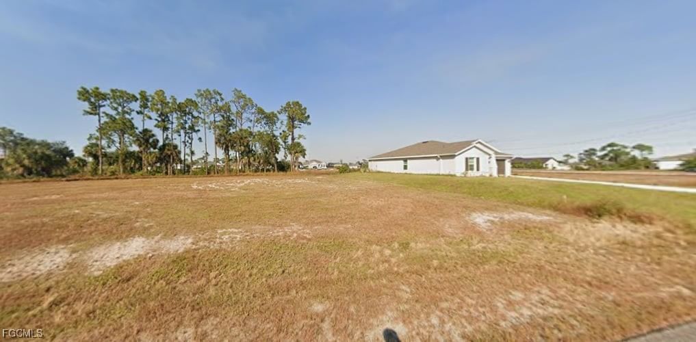 1605 NE 33rd Terrace, Cape Coral, FL 33909 photo 3