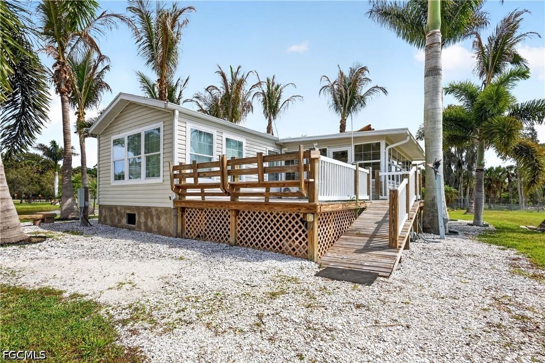 3342 County Road 721 Loop, Moore Haven, FL 33471 photo 4