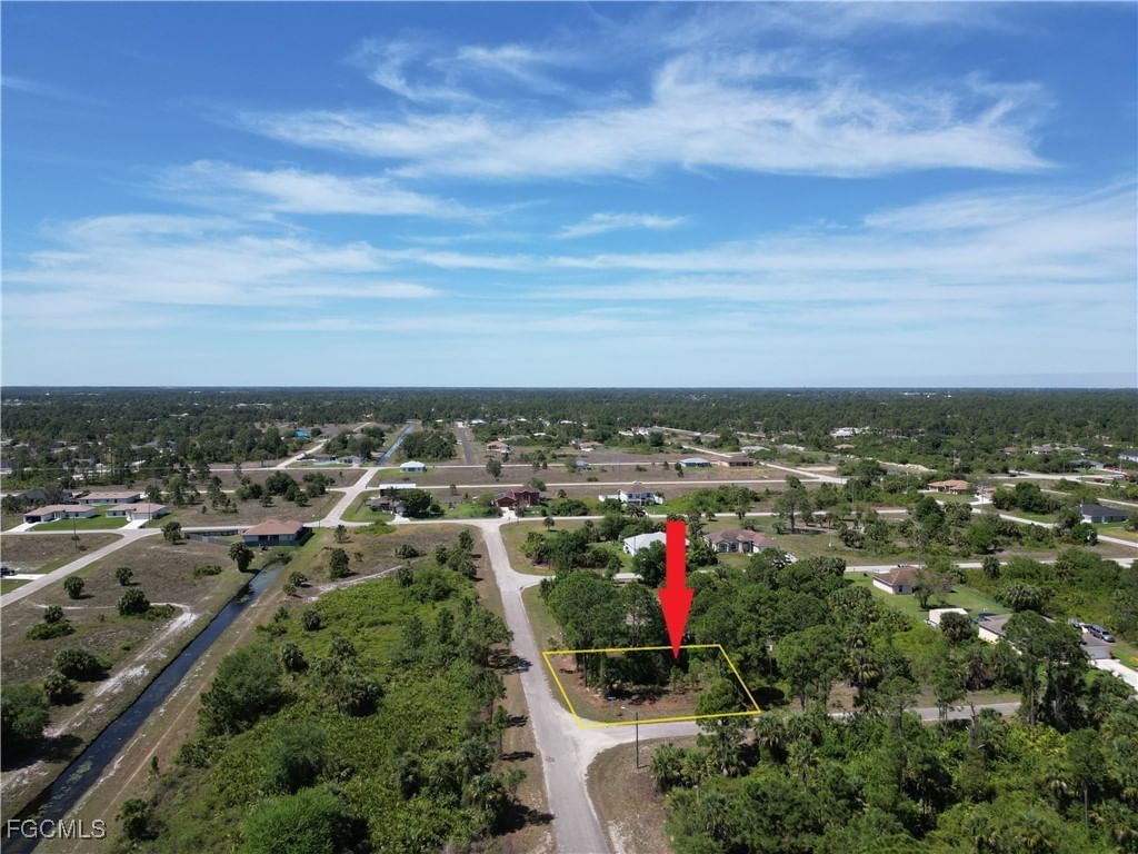 920 MAYFIELD Avenue S, Lehigh Acres, FL 33974 photo 3