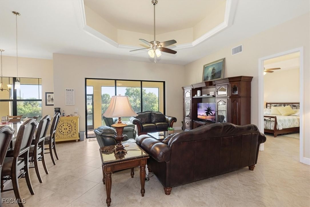 2011 NW 9th Place, Cape Coral, FL 33993 photo 4