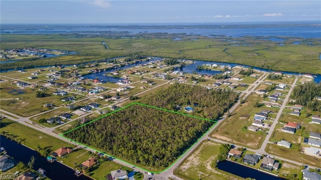 3926 Kismet Parkway W, Cape Coral, FL 33993 photo 5