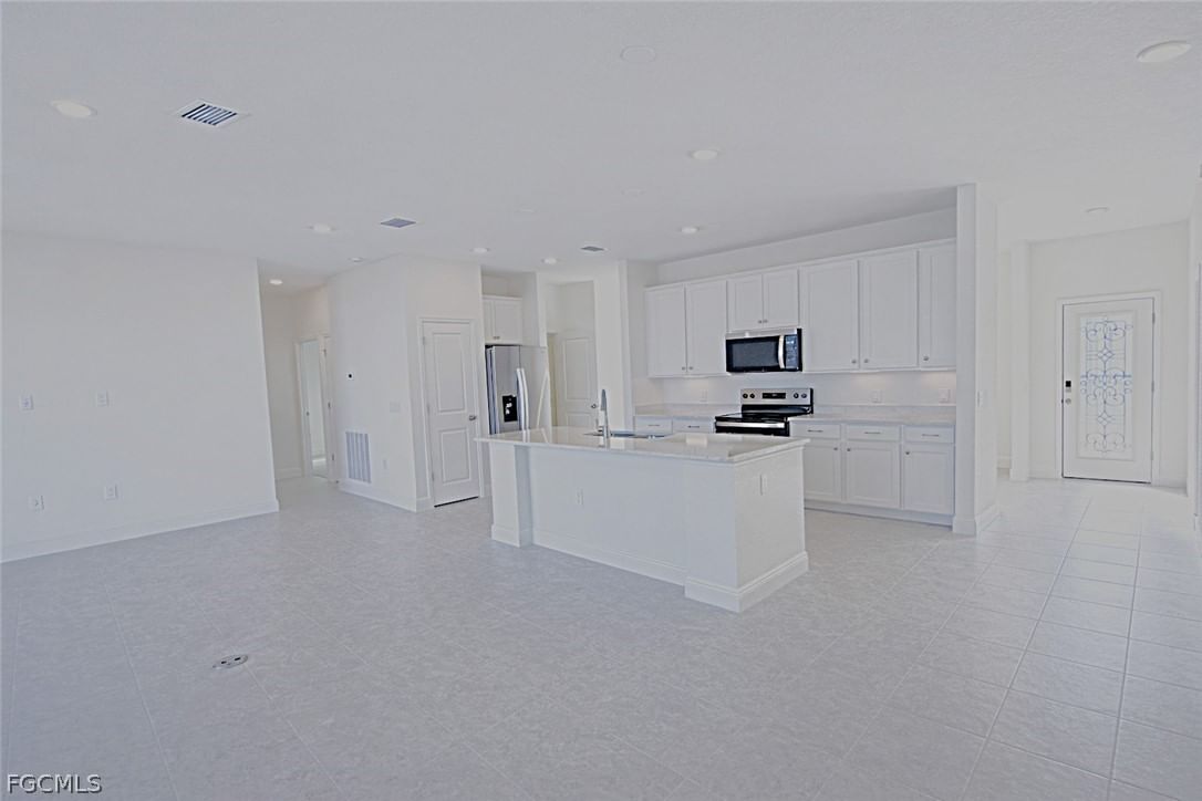 3529 NW 41st Place, Cape Coral, FL 33993 photo 4