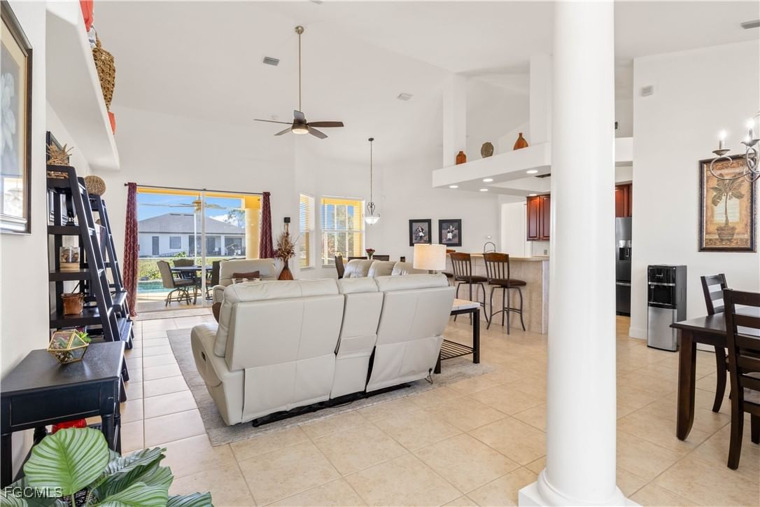 2905 NW 22nd Place, Cape Coral, FL 33993 photo 5