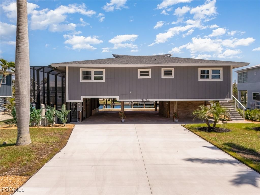 240 Driftwood Lane, Fort Myers Beach, FL 33931 photo 4
