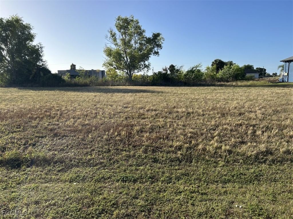 2112 NE 27th Terrace, Cape Coral, FL 33909 photo 3
