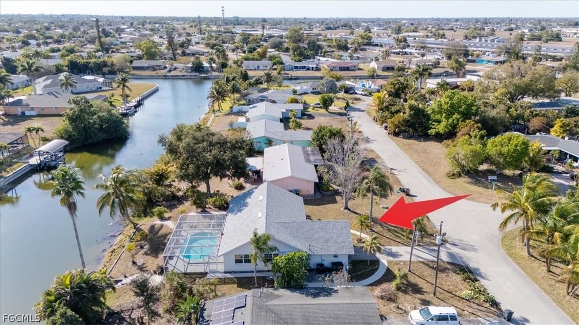 1302 NE 4th Terrace, Cape Coral, FL 33909 photo 4