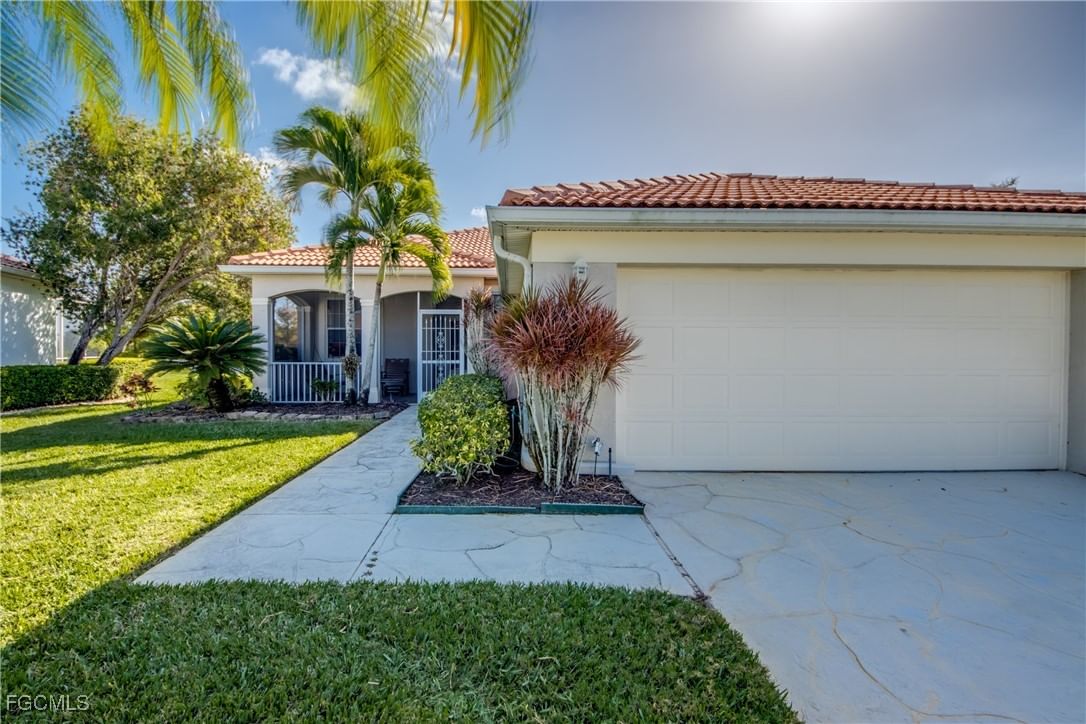 2260 Rio Nuevo Drive, North Fort Myers, FL 33917 photo 4