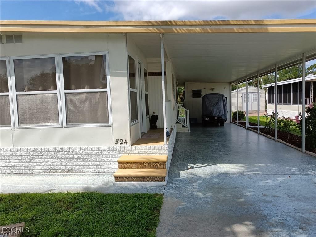 524 Timber Lane S, North Fort Myers, FL 33917 photo 3