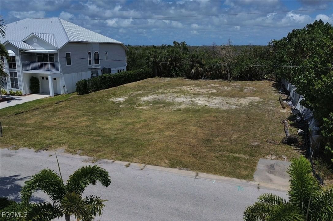 12070 Siesta Drive, Fort Myers Beach, FL 33931 photo 5