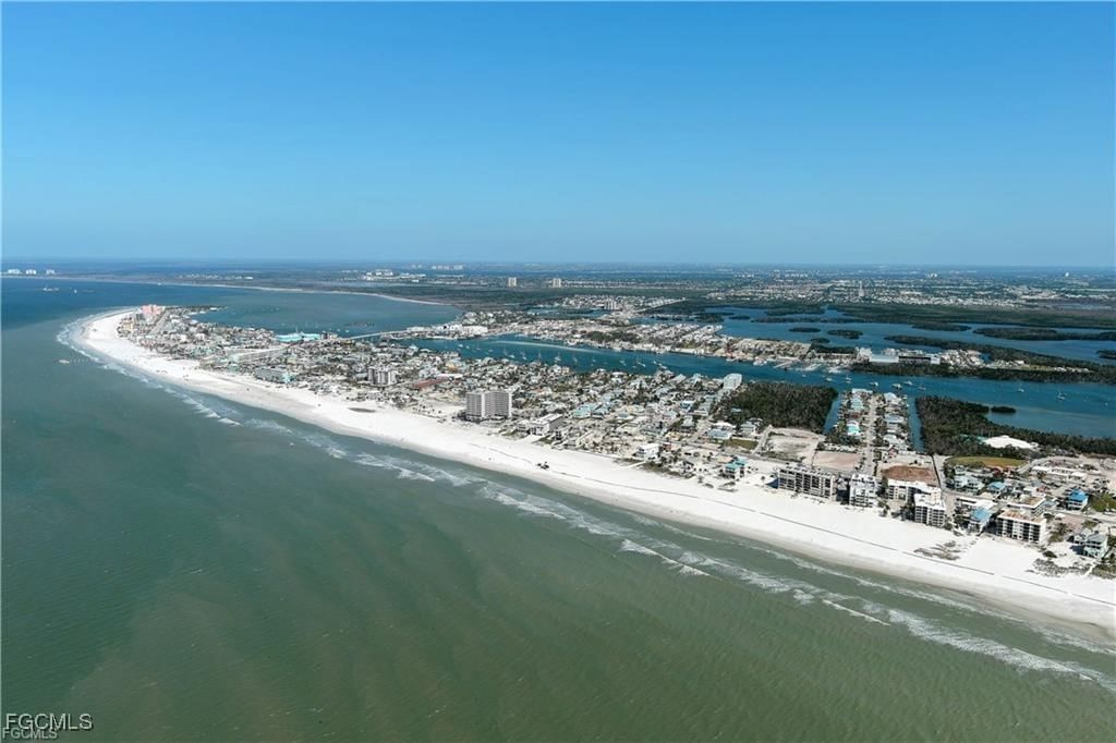 175 Tropical Shores Way #177, Fort Myers Beach, FL 33931 photo 3