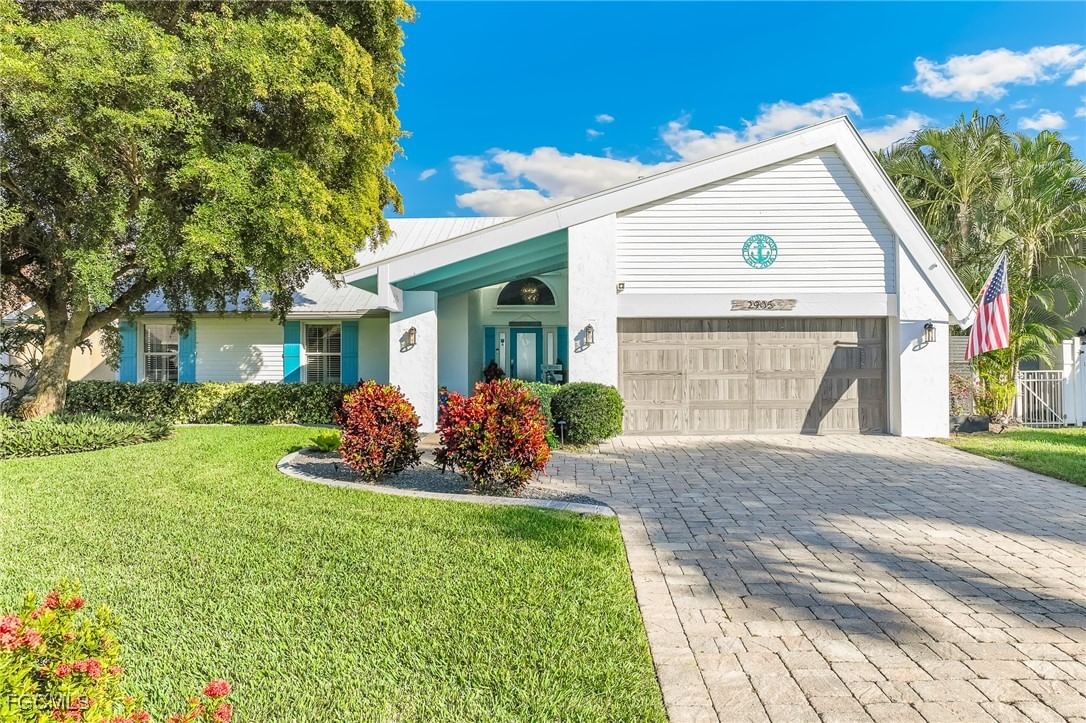2905 SE 22nd Place, Cape Coral, FL 33904 photo 5