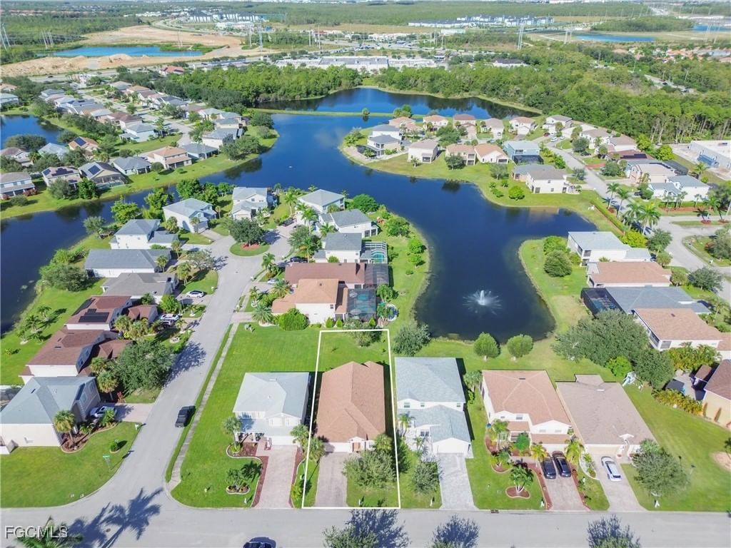 8125 Silver Birch Way, Lehigh Acres, FL 33971 photo 3