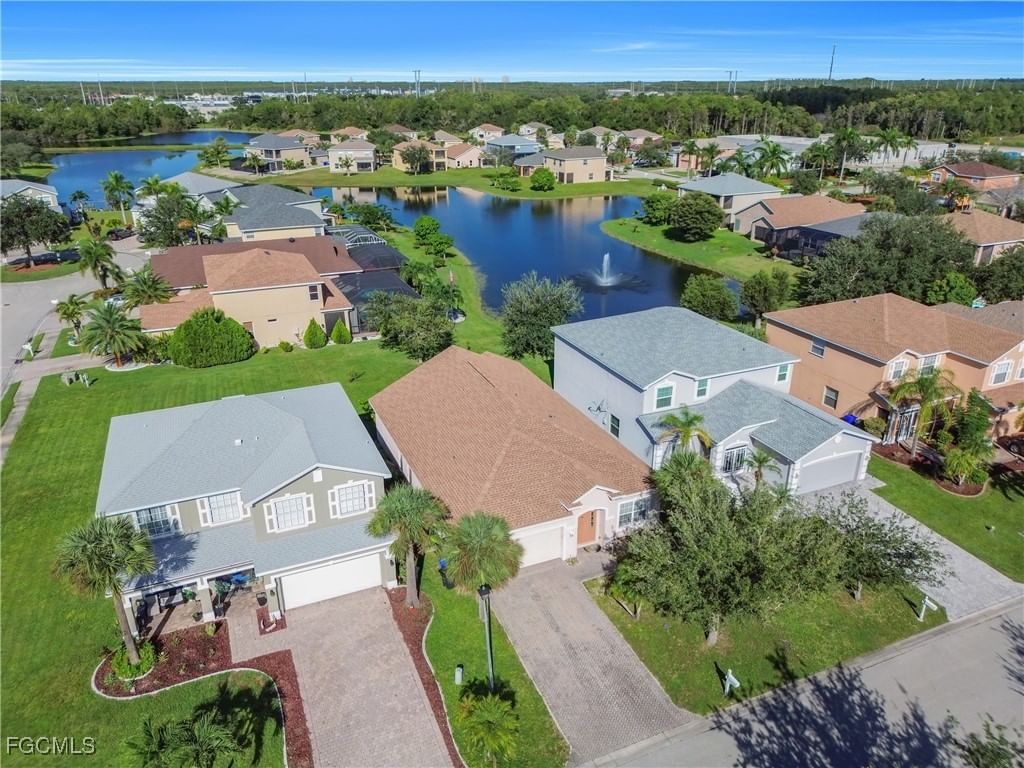 8125 Silver Birch Way, Lehigh Acres, FL 33971 photo 5