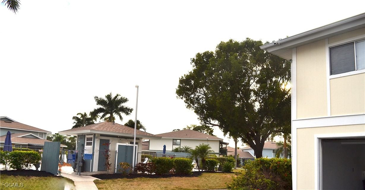 5839 Vancouver Circle #2, Fort Myers, FL 33907 photo 4