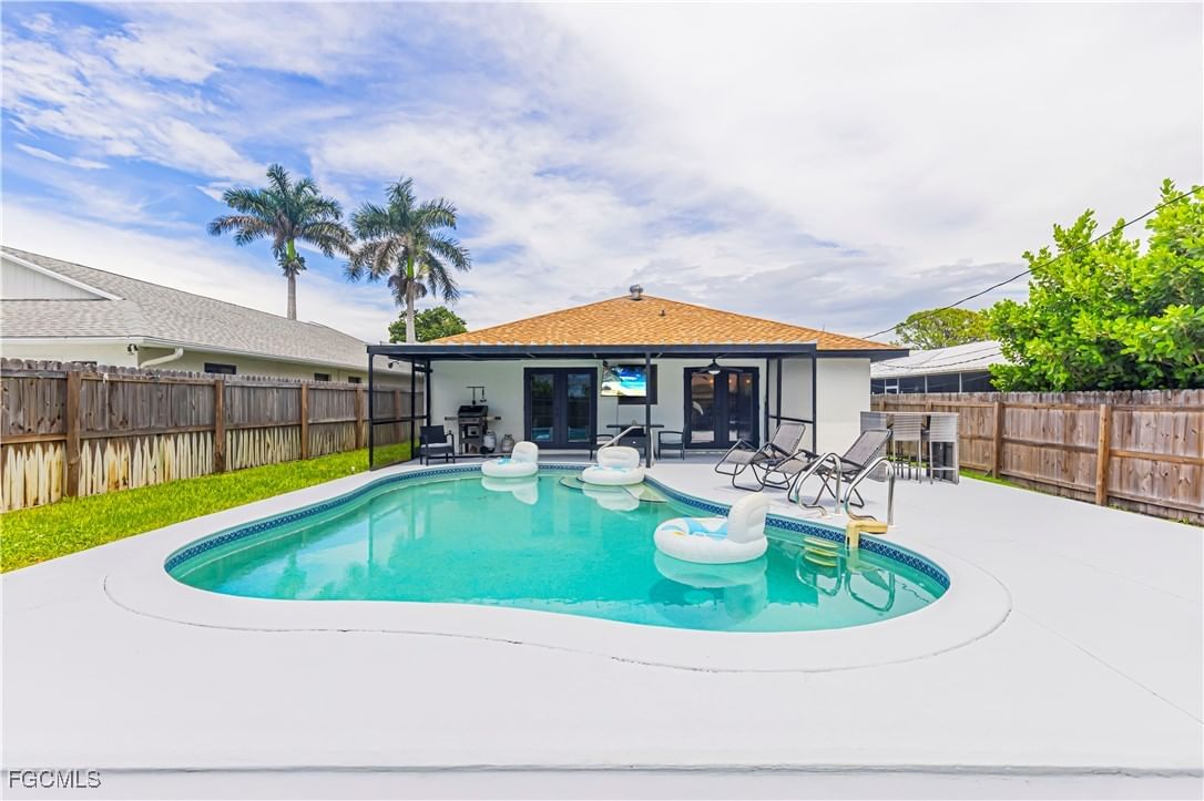 758 105th Avenue N, Naples, FL 34108 photo 2