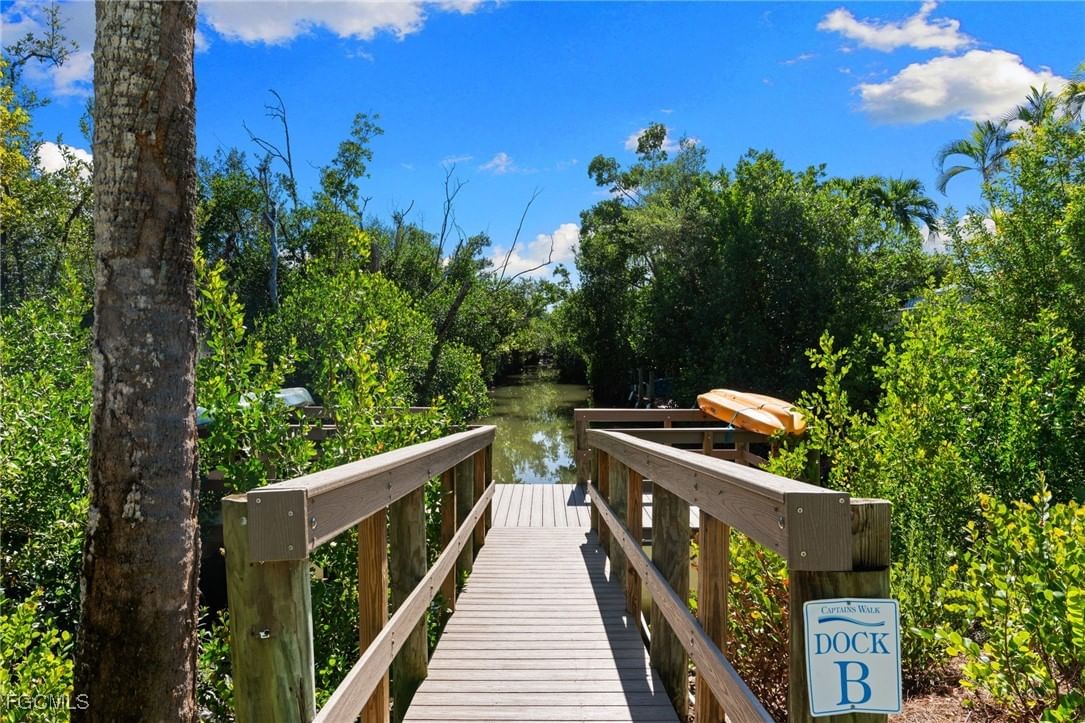 601 Periwinkle Way #C-5, Sanibel, FL 33957 photo 4