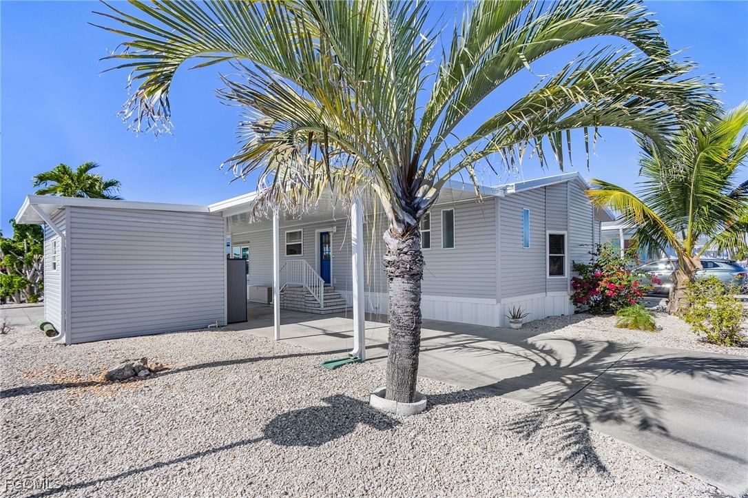3065 Skipper Lane, St James City, FL 33956 photo 2