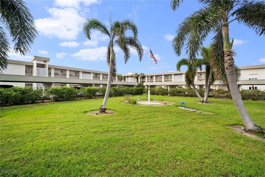 6102 Augusta Drive #302, Fort Myers, FL 33907 photo 3