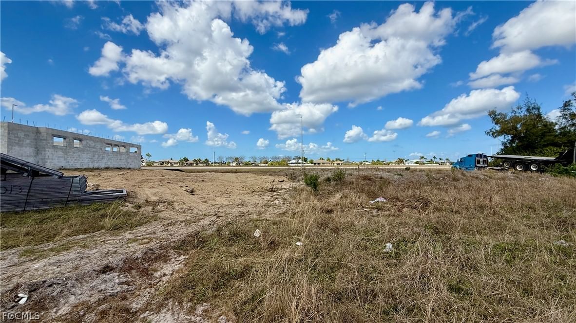 324 NW 31st Place, Cape Coral, FL 33993 photo 3