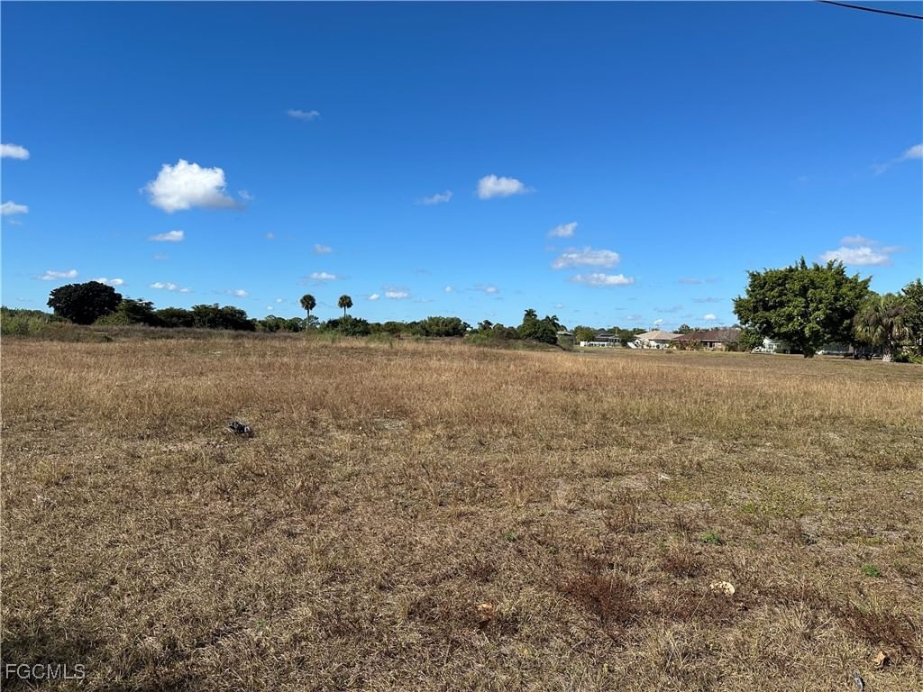 688 Bell Boulevard S, Lehigh Acres, FL 33974 photo 3