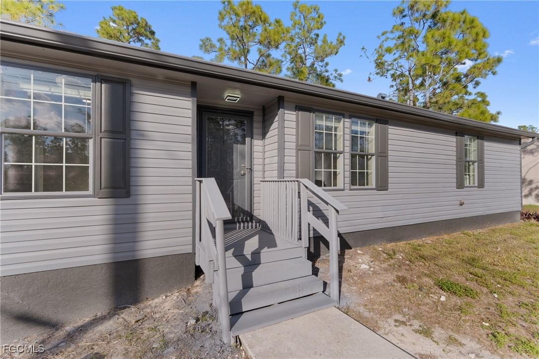 1505 E 15th Street, Lehigh Acres, FL 33972 photo 4