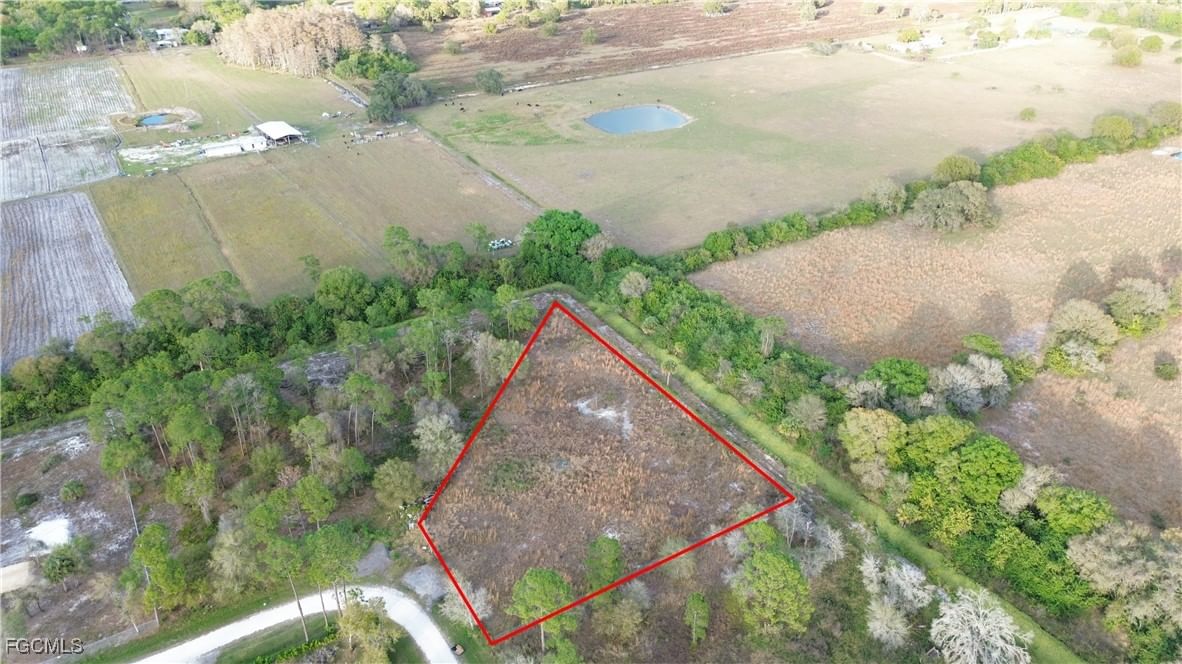 985 N Elk Street, Clewiston, FL 33440 photo 2
