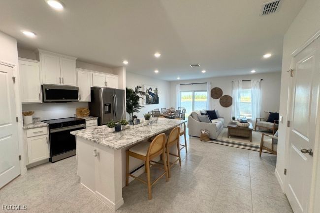 10721 Fountain Palm Circle, Bokeelia, FL 33922 photo 4