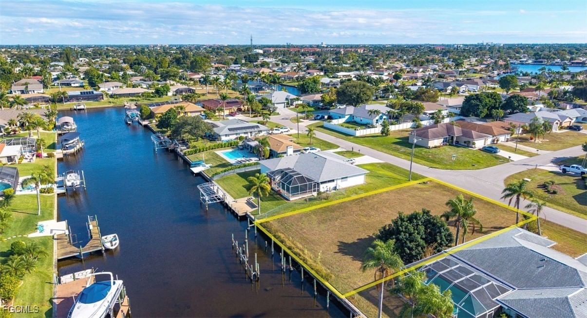 111 SE 37th Terrace, Cape Coral, FL 33904 photo 2