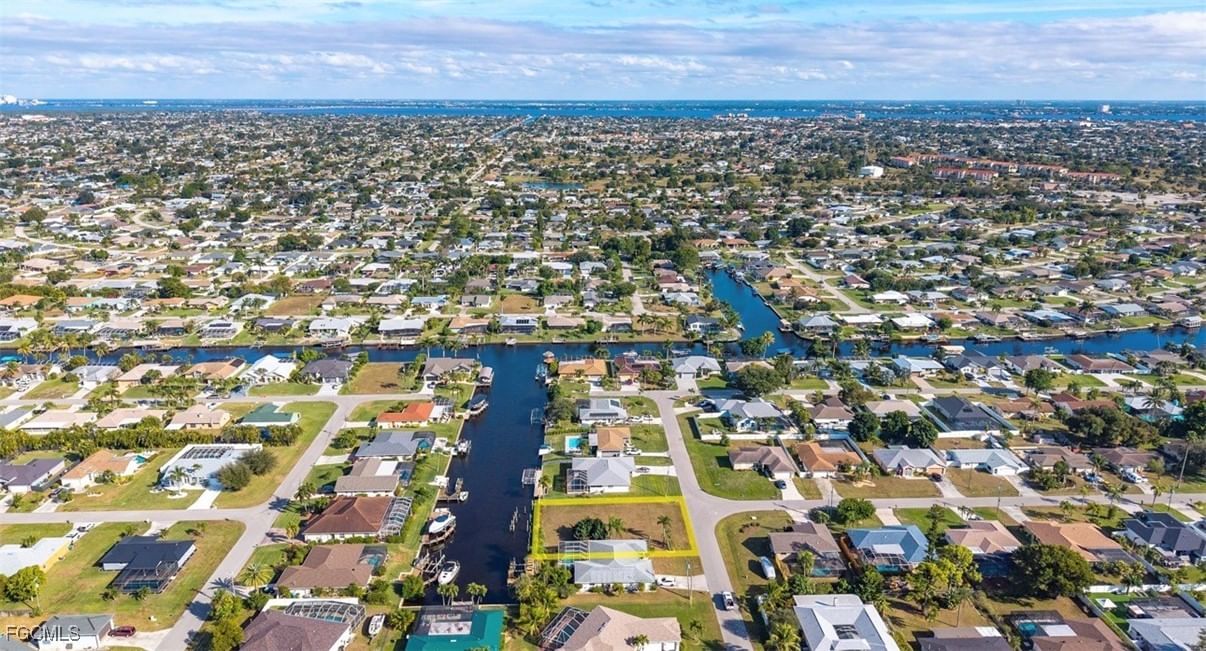 111 SE 37th Terrace, Cape Coral, FL 33904 photo 4