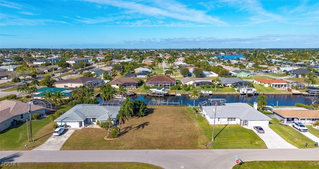 111 SE 37th Terrace, Cape Coral, FL 33904 photo 5