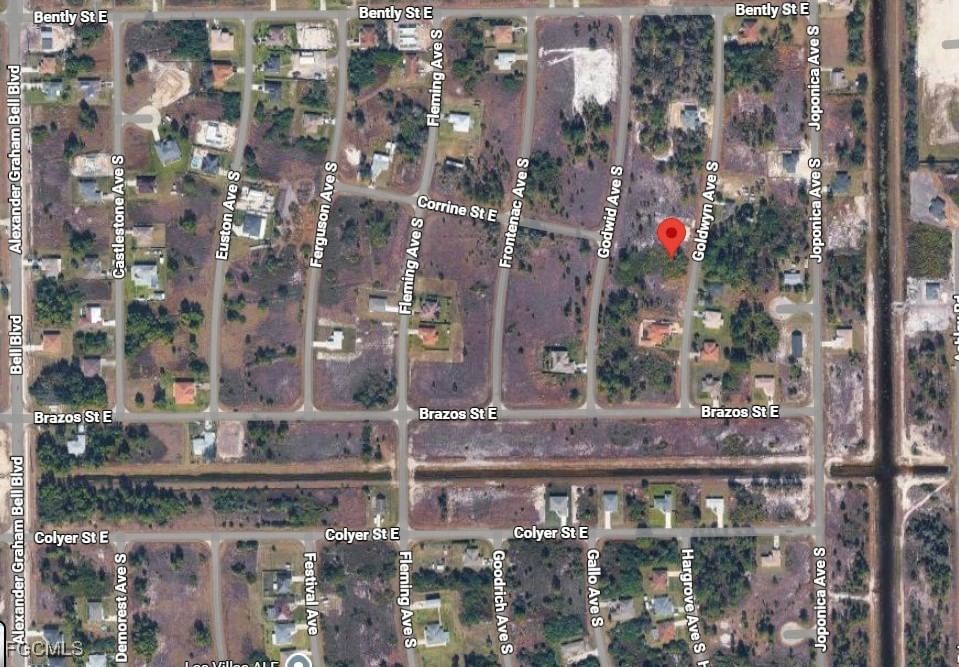 722 Goldwyn Avenue S, Lehigh Acres, FL 33974 photo 2