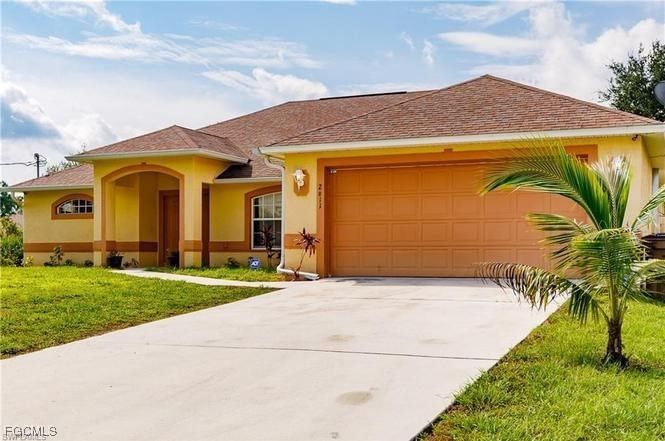 2611 65th Street W, Lehigh Acres, FL 33971 photo 2