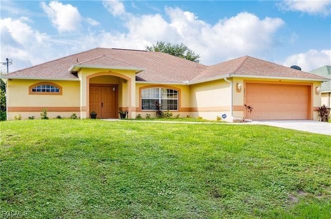 2611 65th Street W, Lehigh Acres, FL 33971 photo 3