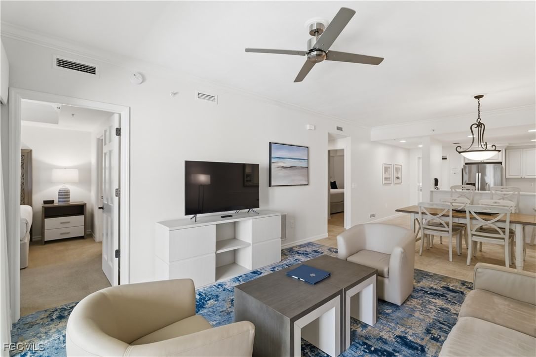 221 9th Street S #207, Naples, FL 34102 photo 4
