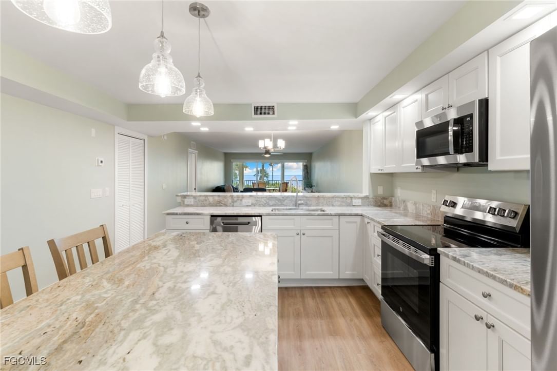 3049 W Gulf Drive #101, Sanibel, FL 33957 photo 4