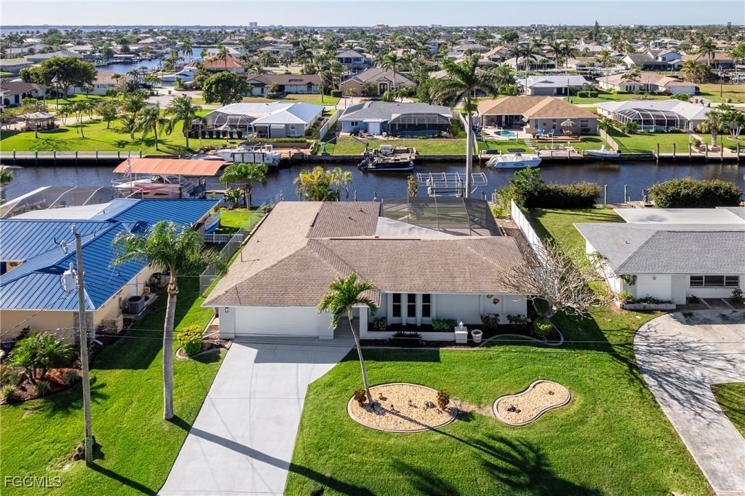 1936 SE 31st Terrace, Cape Coral, FL 33904 photo 2