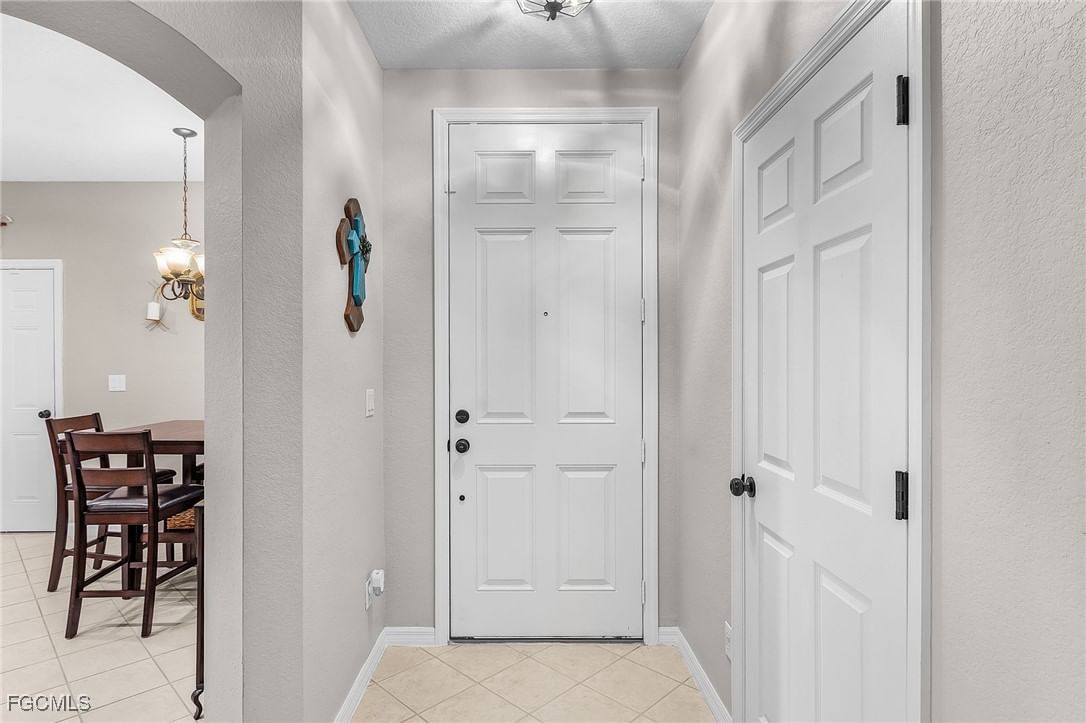 3331 Dandolo Circle, Cape Coral, FL 33909 photo 5